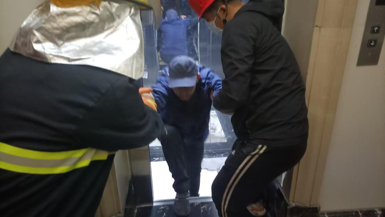 ae0e535b23bb2fef67fb6295021b2231