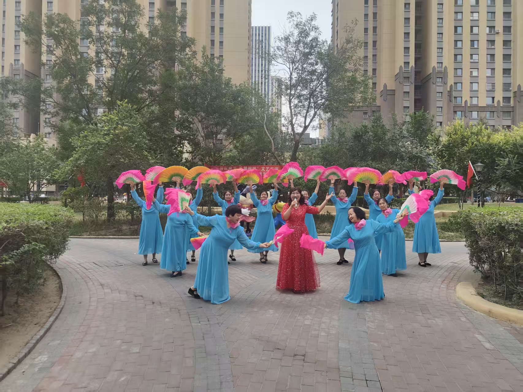 61456073400903f82d25e24085bc6a94