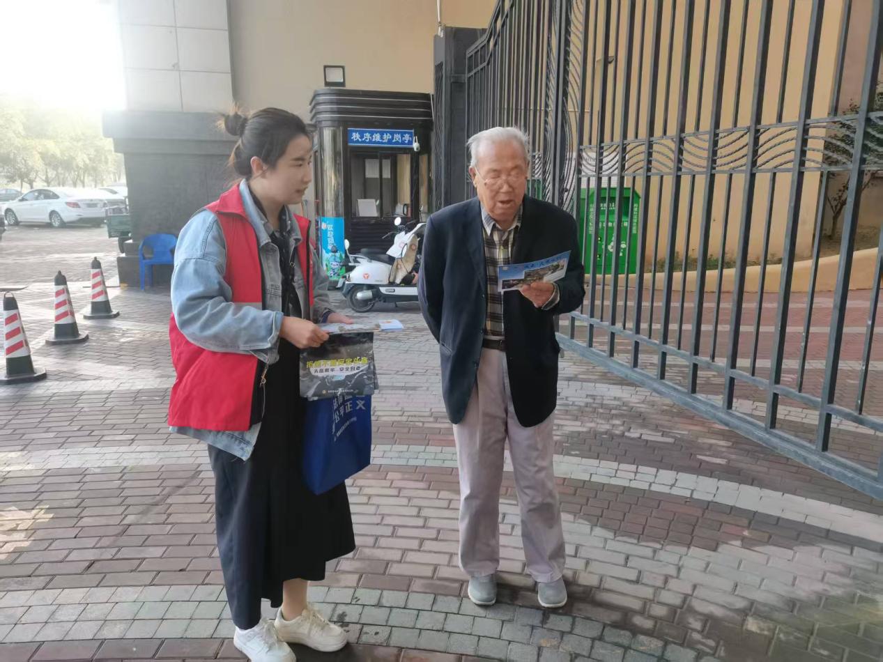 39abc9ed6380a3f3d5ef428ace950982